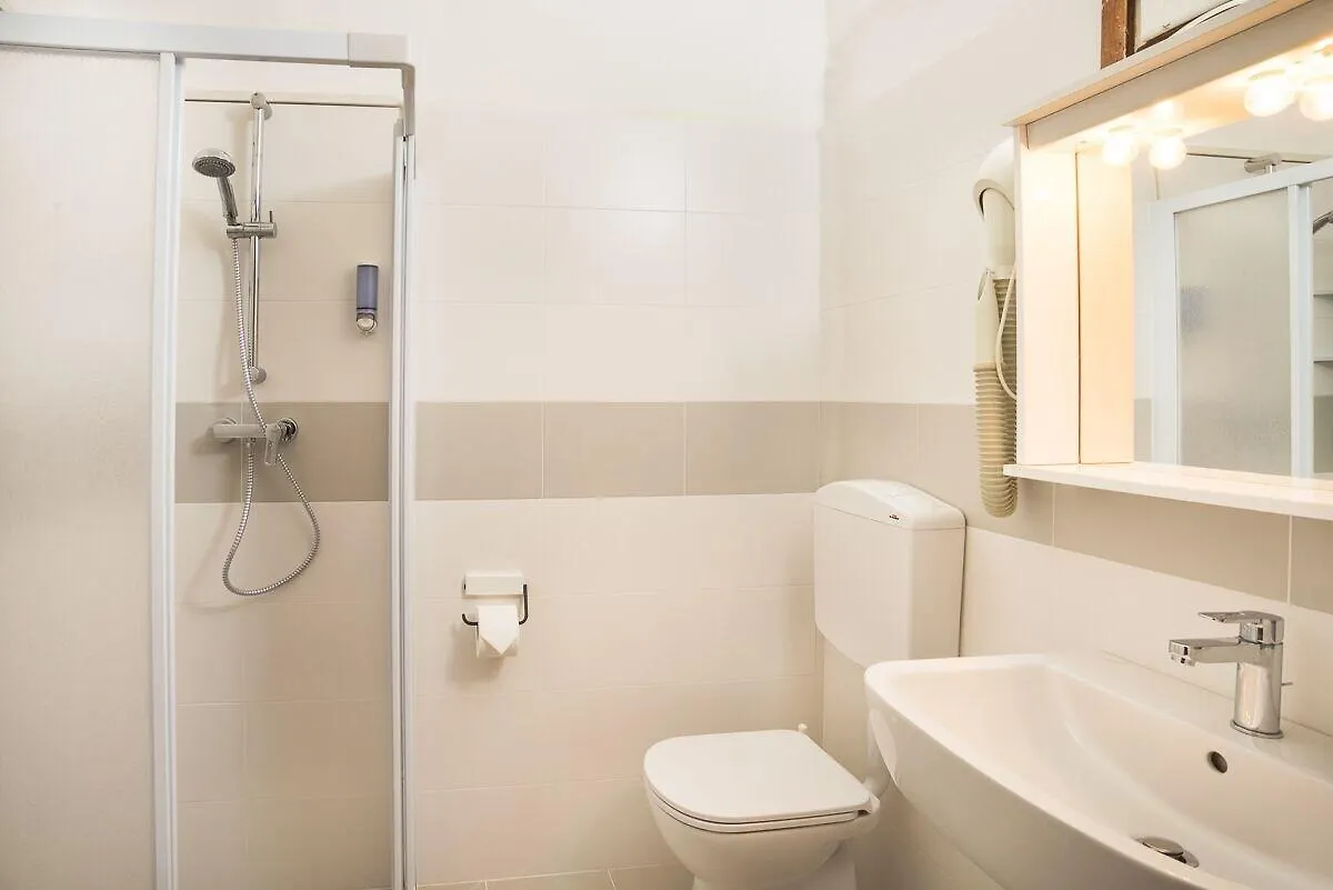 Hotel Azzorre Lido di Jesolo 3*,
