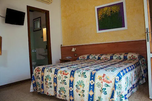 Hotel Azzorre Lido di Jesolo 3*,