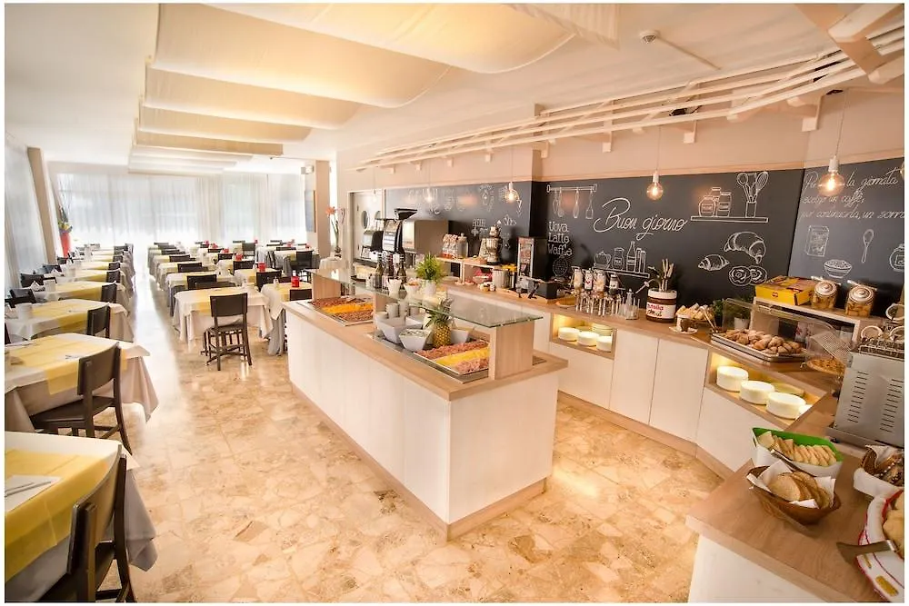 Hotel Azzorre Lido di Jesolo 3*,